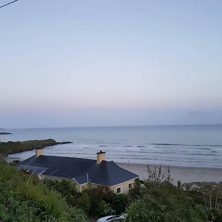 Idyllic Inchydoney Beach - Amazing Sea Views, Path To Beach! Feriehus *