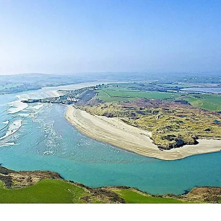 Idyllic Inchydoney Beach - Amazing Sea Views, Path To Beach! 펜션 *