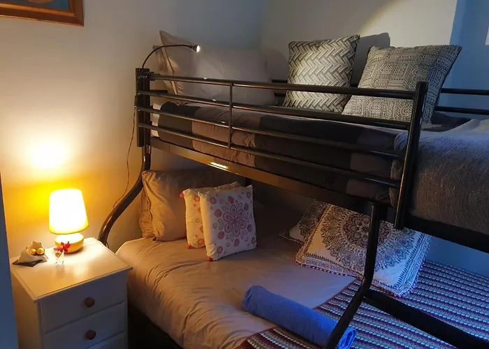 Idyllic Inchydoney Beach - Amazing Sea Views, Path To Beach! Holiday home