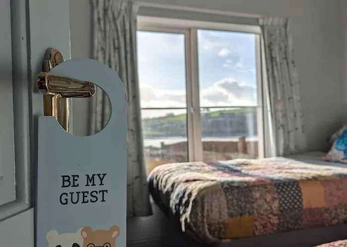 Holiday home Idyllic Inchydoney Beach - Amazing Sea Views, Path To Beach!