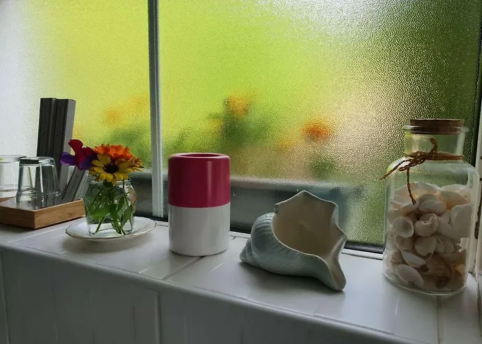 Holiday home Idyllic Inchydoney Beach - Amazing Sea Views, Path To Beach!