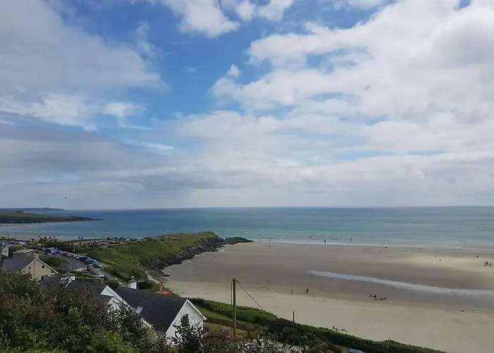 Idyllic Inchydoney Beach - Amazing Sea Views, Path To Beach! Holiday home Cork