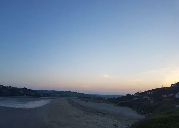 Idyllic Inchydoney Beach - Amazing Sea Views, Path To Beach! Holiday home
