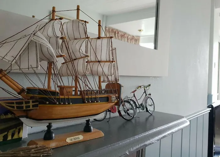 Holiday home Idyllic Inchydoney Beach - Amazing Sea Views, Path To Beach! Cork