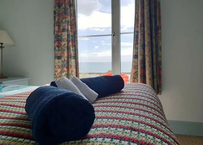 Idyllic Inchydoney Beach - Amazing Sea Views, Path To Beach!